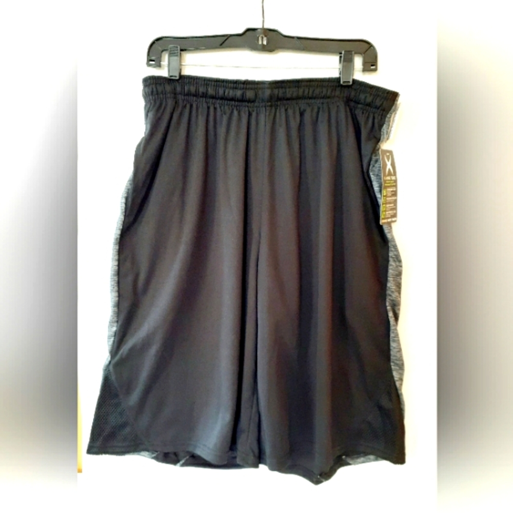 Men's Black Athletic Shorts Size Large